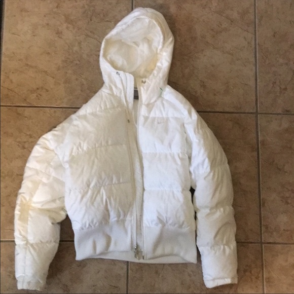 white nike puffer